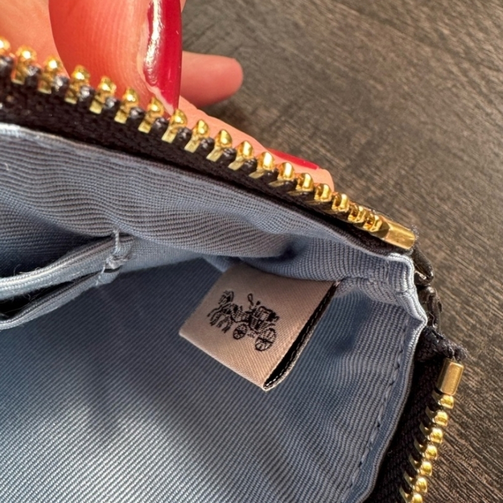 New Coach Signature Navy Denim Logo Monogram Corner Zip Wristlet - Picture 4 of 5